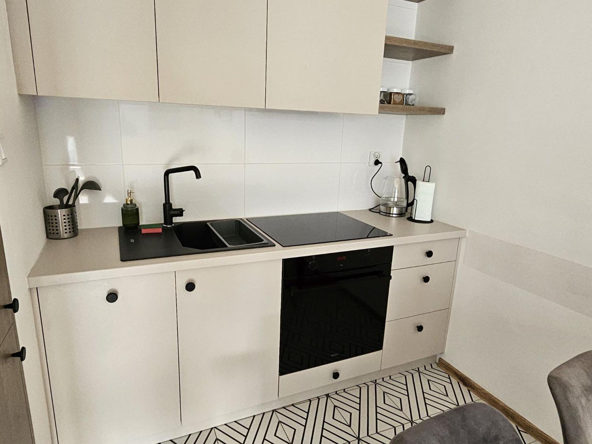 Urban Jungle Apartament Wenus Белосток Экстерьер фото